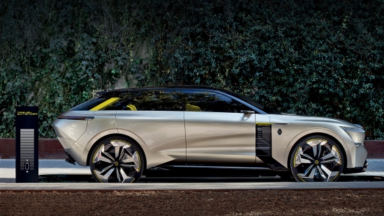 Renault electric crossover will be shown this fall